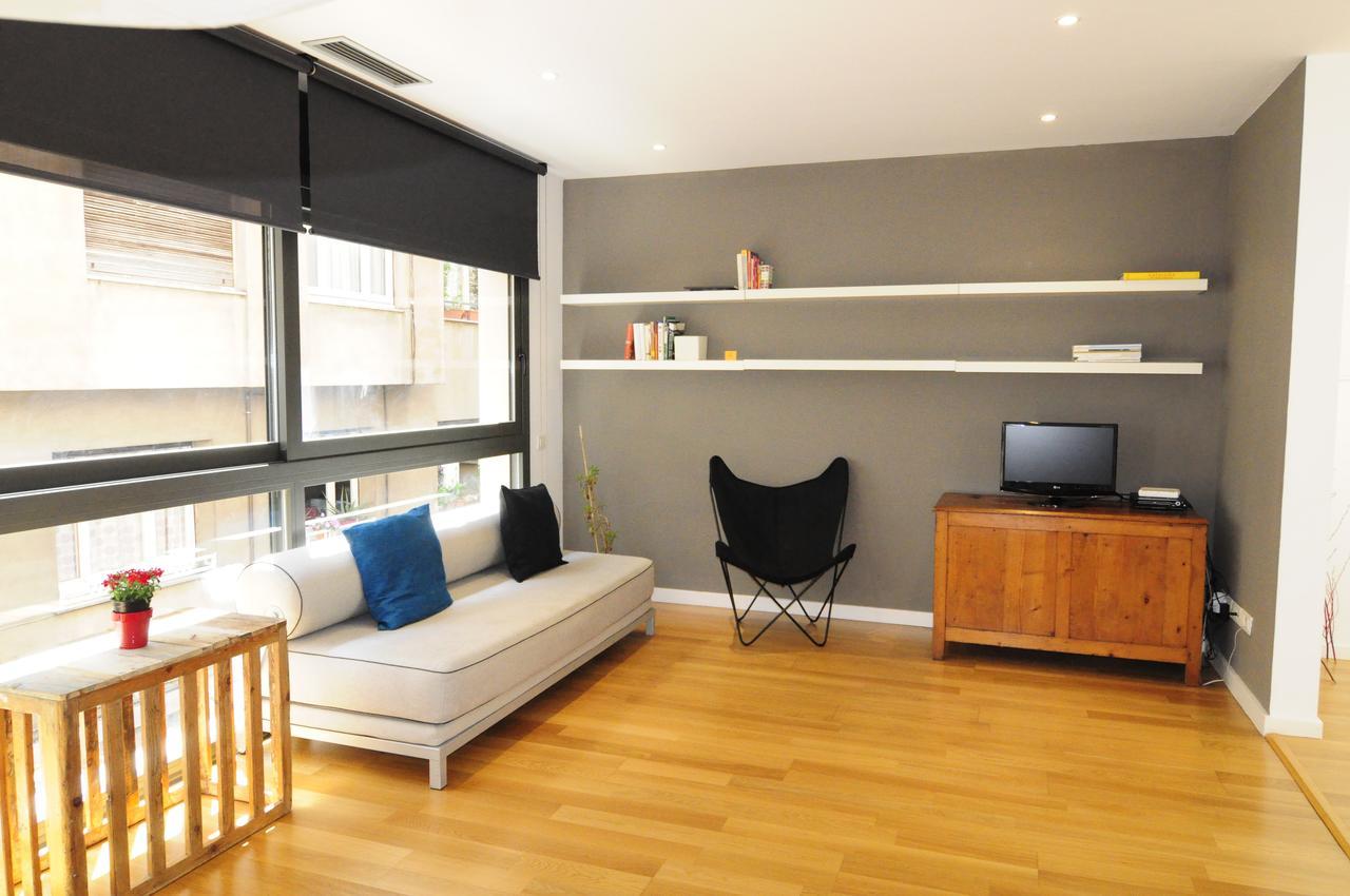 Rentbcn Gracia Deluxe Barcelona Exterior photo