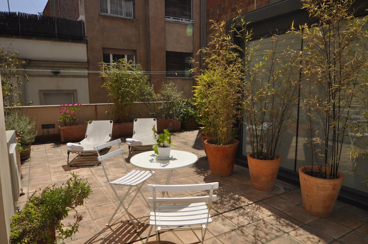 Rentbcn Gracia Deluxe Barcelona Exterior photo